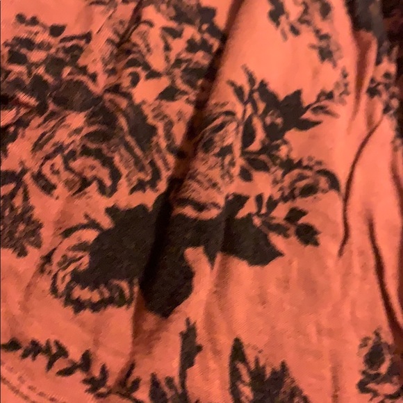 Orange off the shoulder shirt - Picture 2 of 6